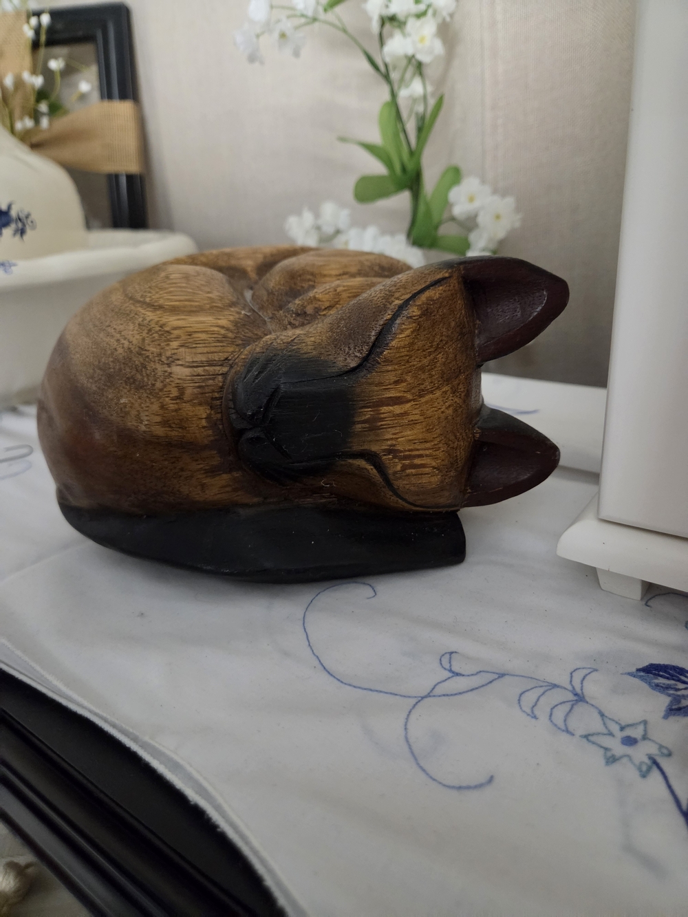 Hand-Carved Wooden Sleeping Siamese Cat - Brown & Black